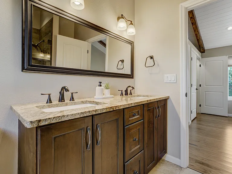 Churchwood Cir — Photo 41