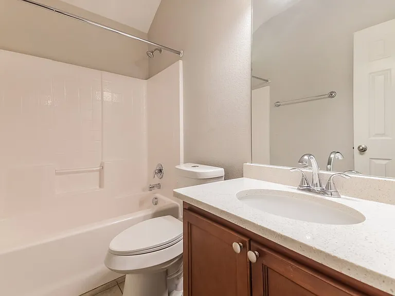 713 Cedar Cove Dr — Photo 15