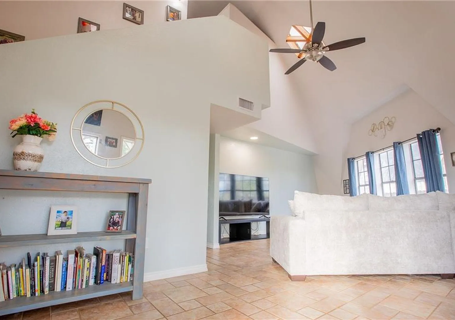 One-of-a-Kind Dome Home Near Dick Kleberg Park!-Kingsville — Photo 4