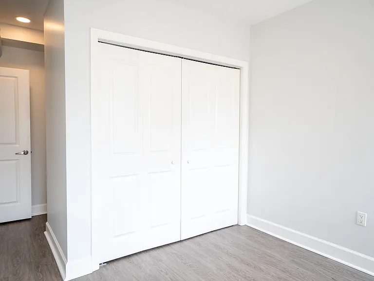 50 N Duke St #304 — Photo 4