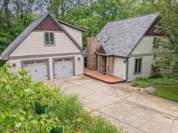 3607 E Hollywood Dr, Bloomington, IN 47408