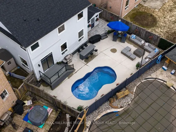 20 The Queensway, Barrie, ON L4M 7H6