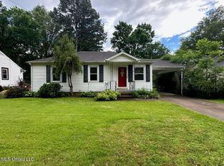 381 W Robinson St, Hernando, MS 38632