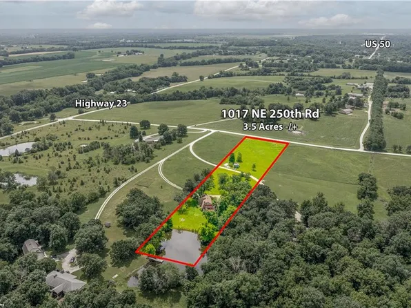 1017 Ne 250 Road, Knob Noster, MO 65336