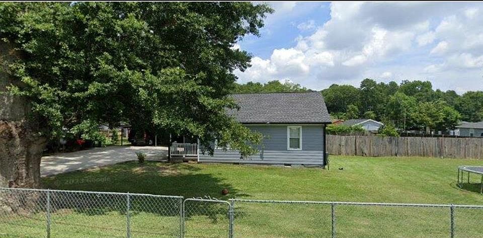 1st image of 1633 Joyner Ave SE