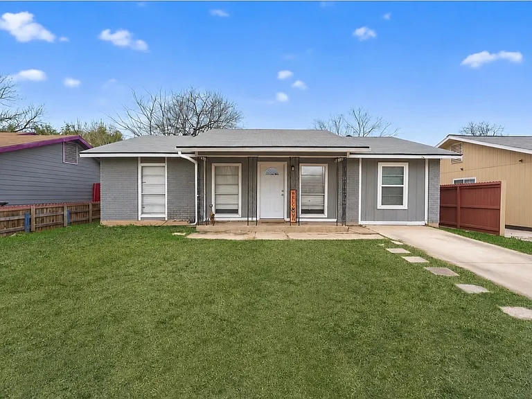 6715 Middle Oaks Dr — Photo 2