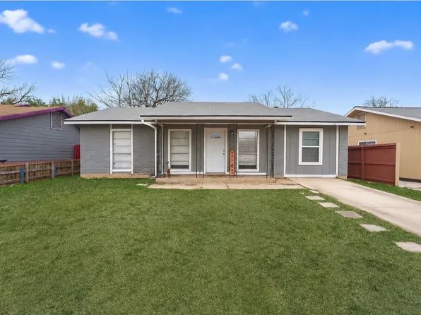 6715 Middle Oaks Dr, San Antonio, TX 78227
