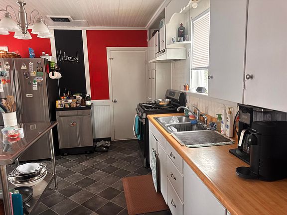 3rd image of 21 Thomas Avenue