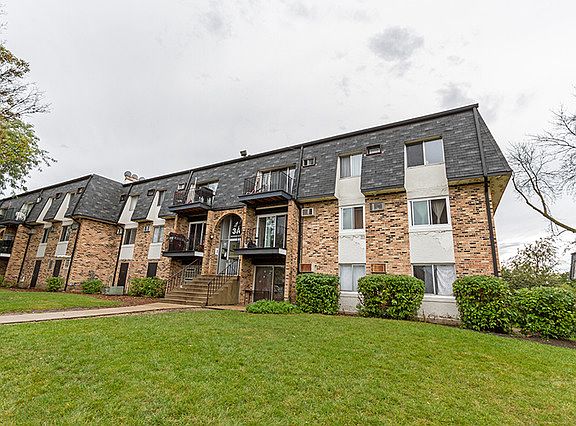 3rd image of 3 E Dundee Quarter Dr Unit 205