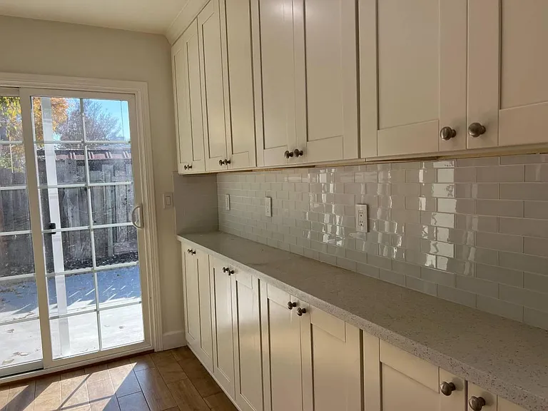 2816 Ruth Ct — Photo 13