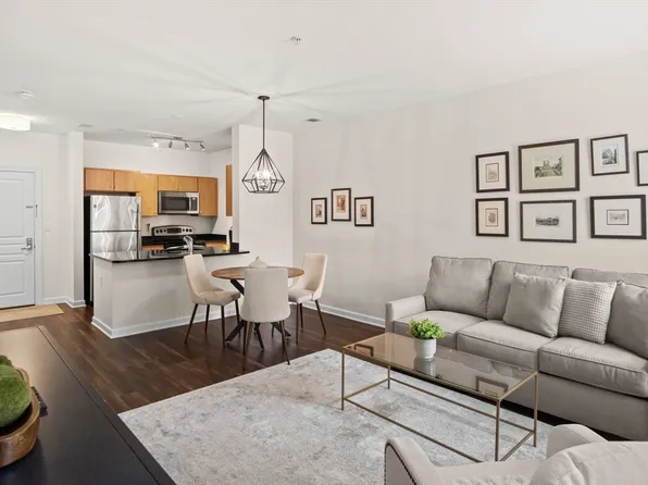 3 Repton Cir Unit 3107, Watertown, MA 02472