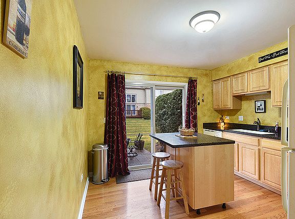 3rd image of 56 Corinth Dr