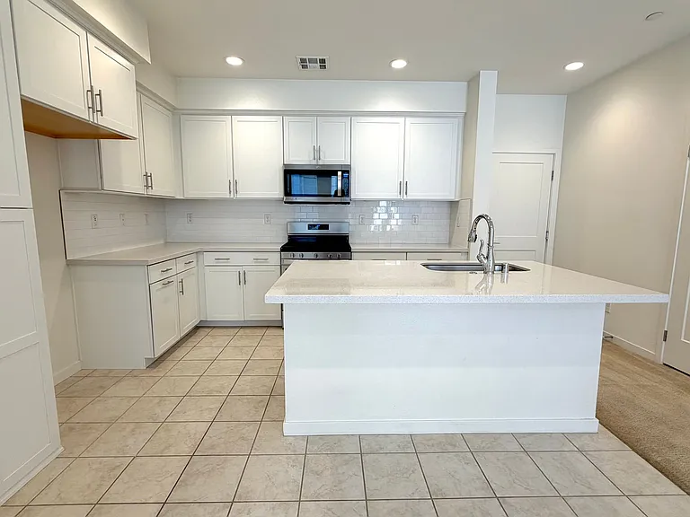 201 Red Brick Dr #2 — Photo 6