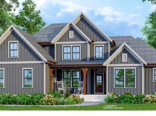 160 Rivers Edge Dr, Forsyth, GA 31029