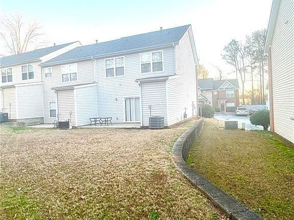 3rd image of 3854 Austin Park Ln