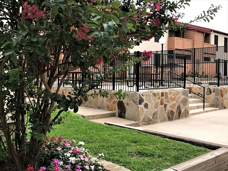 Sun Colony — Photo 32