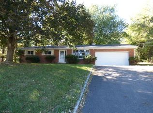 78 Charlestown Rd, Hampton, NJ 08827