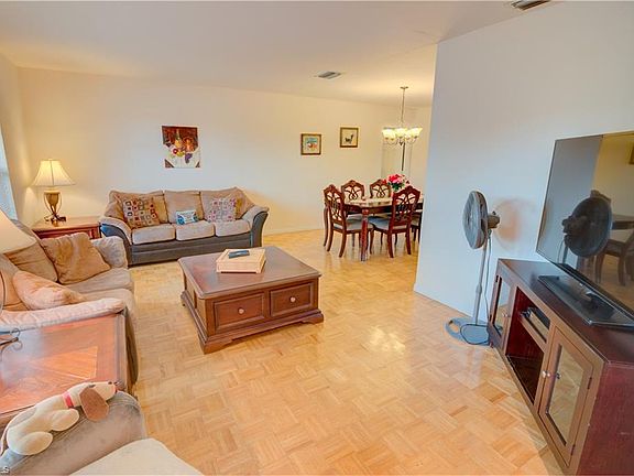 5th image of 1207 SW 36th St
