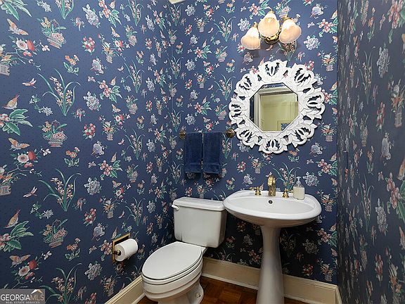 5th image of 5996 Mitchell Rd APT 11