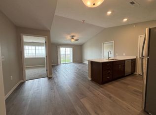 2930 Northstar Crossing Dr #101, Lincoln, NE 68504