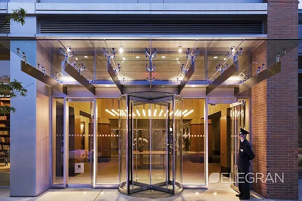 Sold by (Legacy) Elegran | media 9