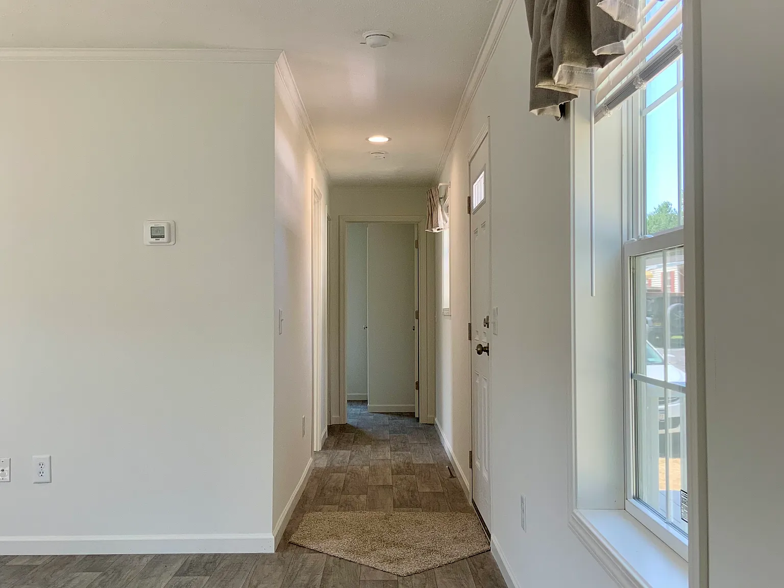 3 bed, 978 sqft, $2,300 — Photo 4