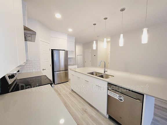 4th image of 1218 Podersky Wynd SW