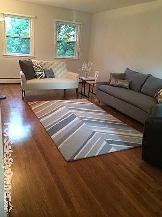 5th image of 4 Hazelton Dr