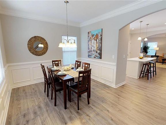 3rd image of 6278 Taylor Dr