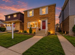 5227 S Neenah Ave, Chicago, IL 60638