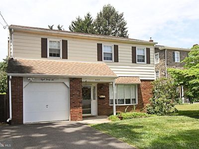 836 N Cedar Rd, Jenkintown, PA, 19046