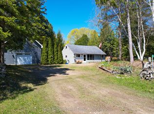 20 Clarence Ave, South Bruce Peninsula, ON N0H 2G0
