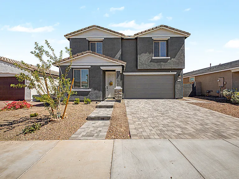 7598 W Smoketree Dr — Photo 1