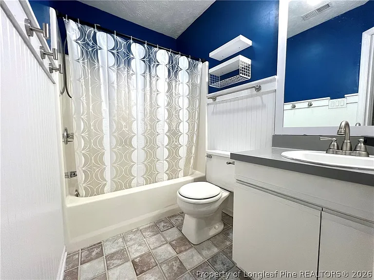 2105 Wexford Oaks Ct — Photo 22