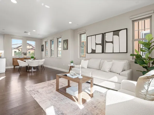 881 Tranquility Cir Unit 13, Livermore, CA 94551