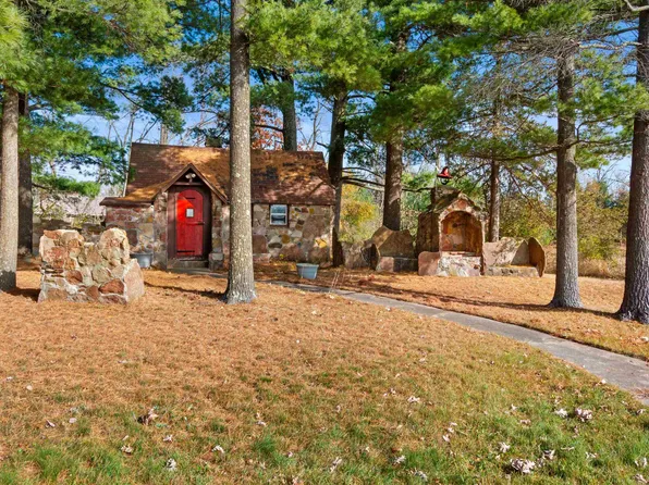 N2616 Bughs Lake Rd, Wautoma, WI 54982