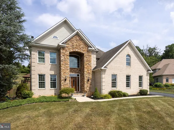 6 Fannies Meadow Ct, Westminster, MD 21158