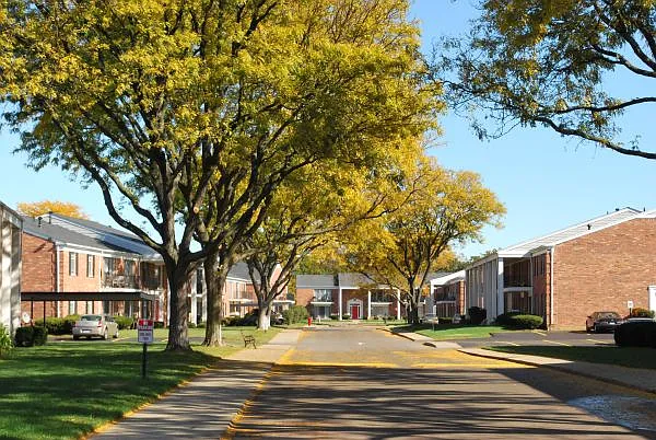 Colonial Village Apartments
