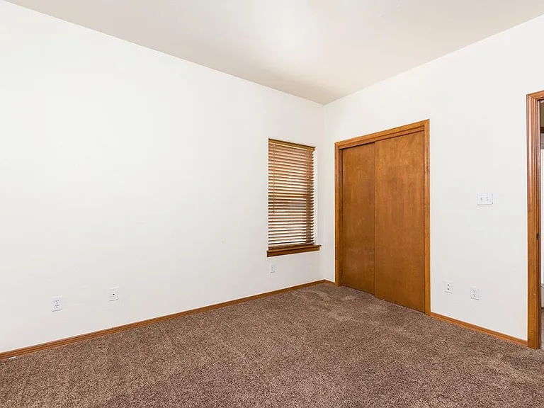 2375 Saturn Cir — Photo 15