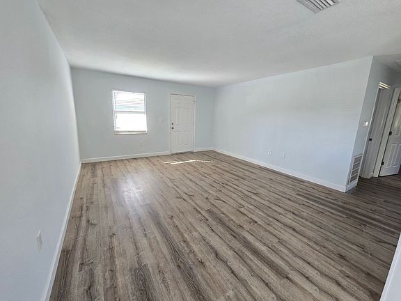4th image of 5805 Palmer Blvd