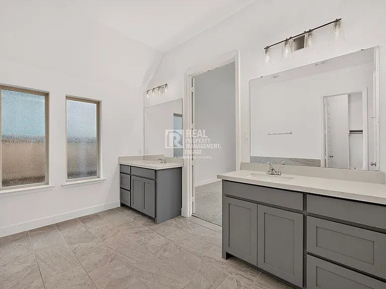 2933 Eccleston St — Photo 21