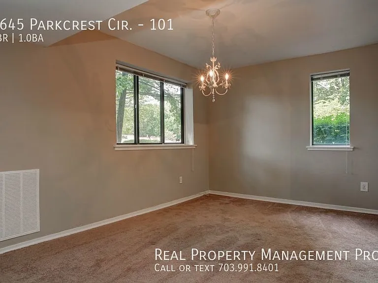1645 Parkcrest Cir #101 — Photo 12