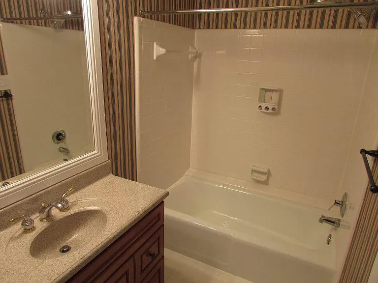1001 Brighthurst Dr #101 — Photo 14