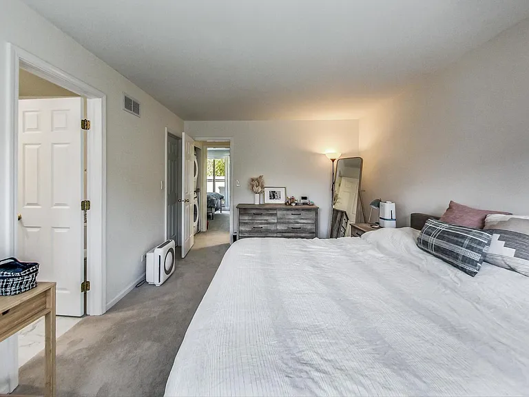 1512 S Prairie Ave #K — Photo 12