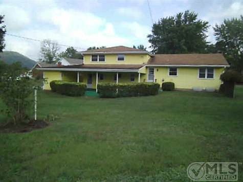 3rd image of 115 Fairview Dr