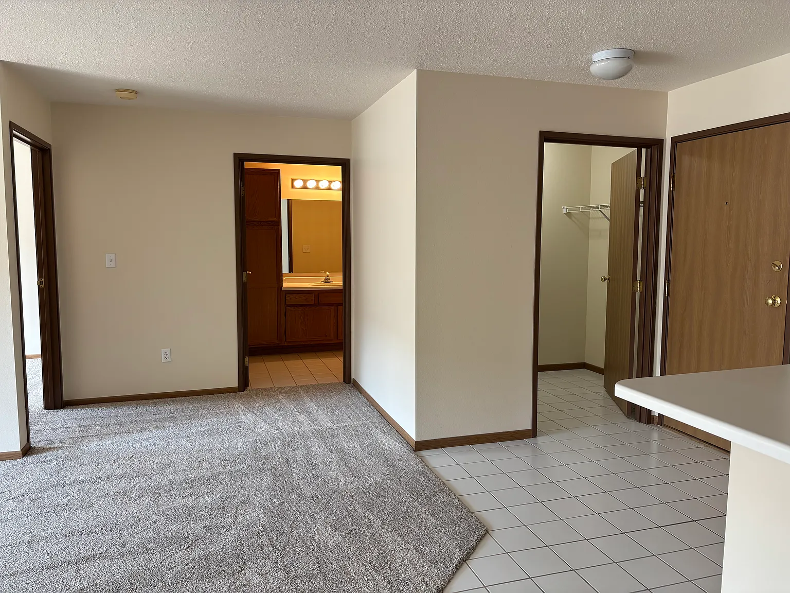 SunWest II Apartments — Photo 4