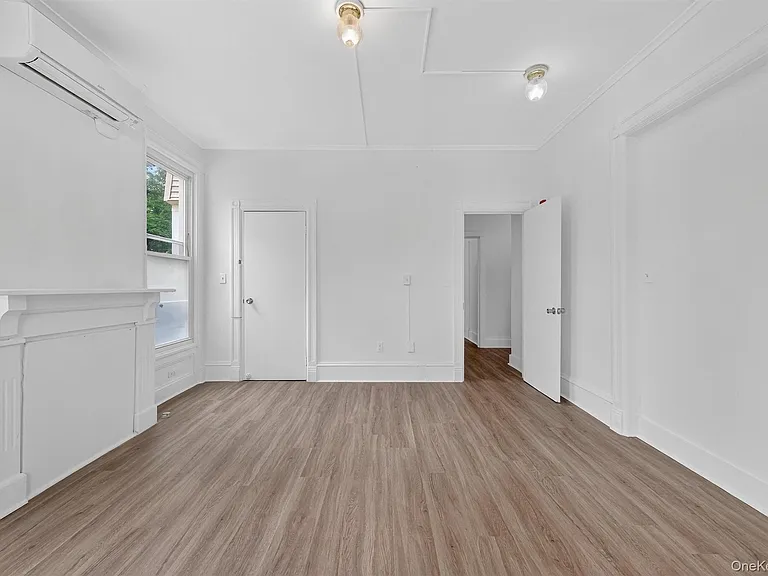 34 Market St #1 — Photo 8