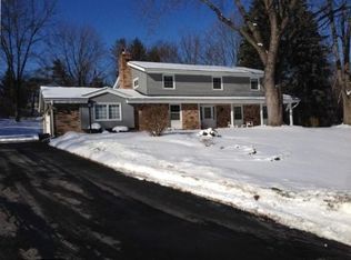2795 Woodbridge Ct, Brookfield, WI 53005