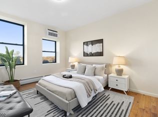 520 Belleville Ave #E302, Glen Ridge, NJ 07028