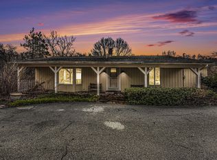 1809 Parnell Ave SE, Ada, MI 49301